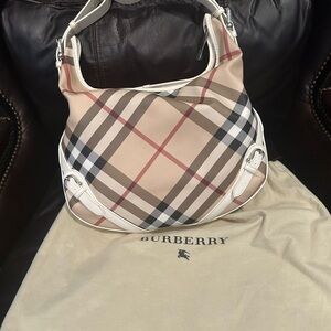 ❤️ Authentic Burberry white/off white Checkered Women's Bag